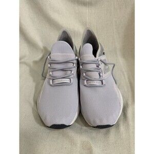 New Balance Women's Fresh Foam Roav V1 Size 9.5 Purple